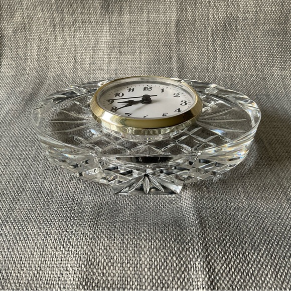 Vintage Glass Crystal Desk OVAL CLOCK - Picture 9 of 15